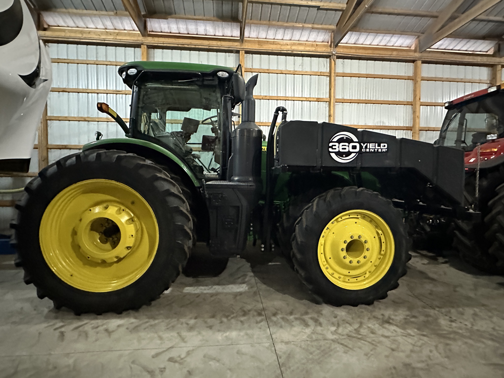 2017 John Deere 8320R Image 1