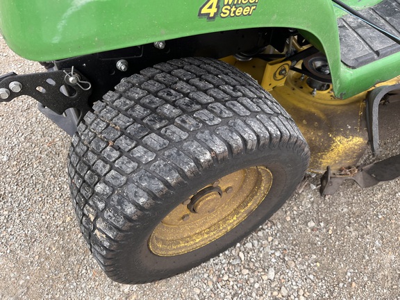 2020 John Deere X730 - Photo11