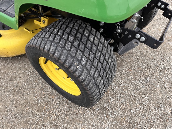 2020 John Deere X730 - Photo12