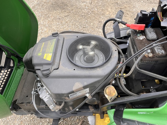 2020 John Deere X730 - Photo14
