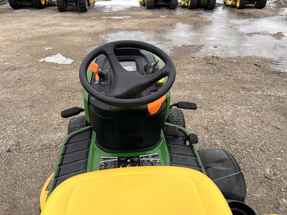 2020 John Deere X730 - Photo22