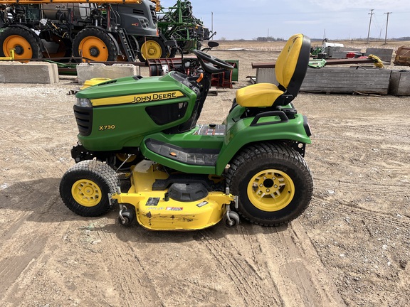 2020 John Deere X730 - Photo8