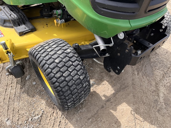 2020 John Deere X730 - Photo10