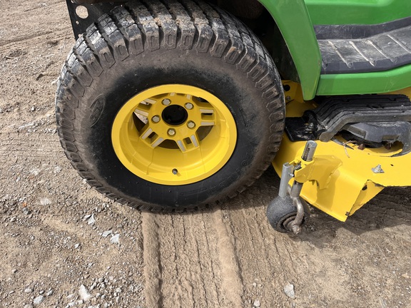 2020 John Deere X730 - Photo11