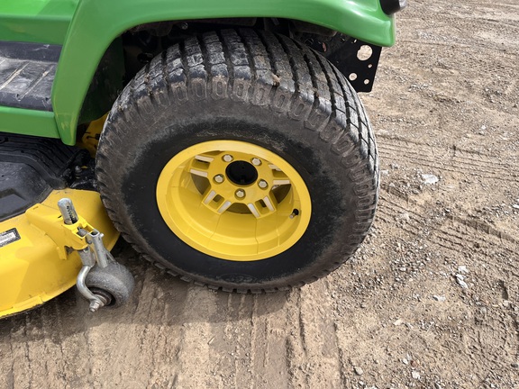 2020 John Deere X730 - Photo13