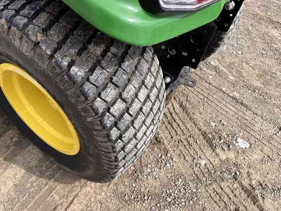 2020 John Deere X730 - Photo14