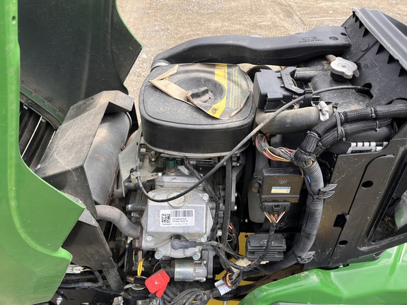 2020 John Deere X730 - Photo15