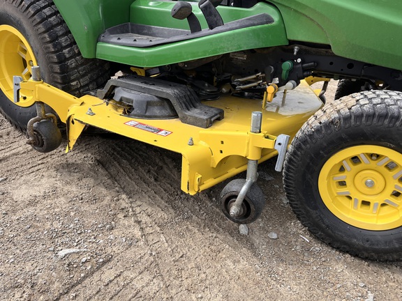 2020 John Deere X730 - Photo23