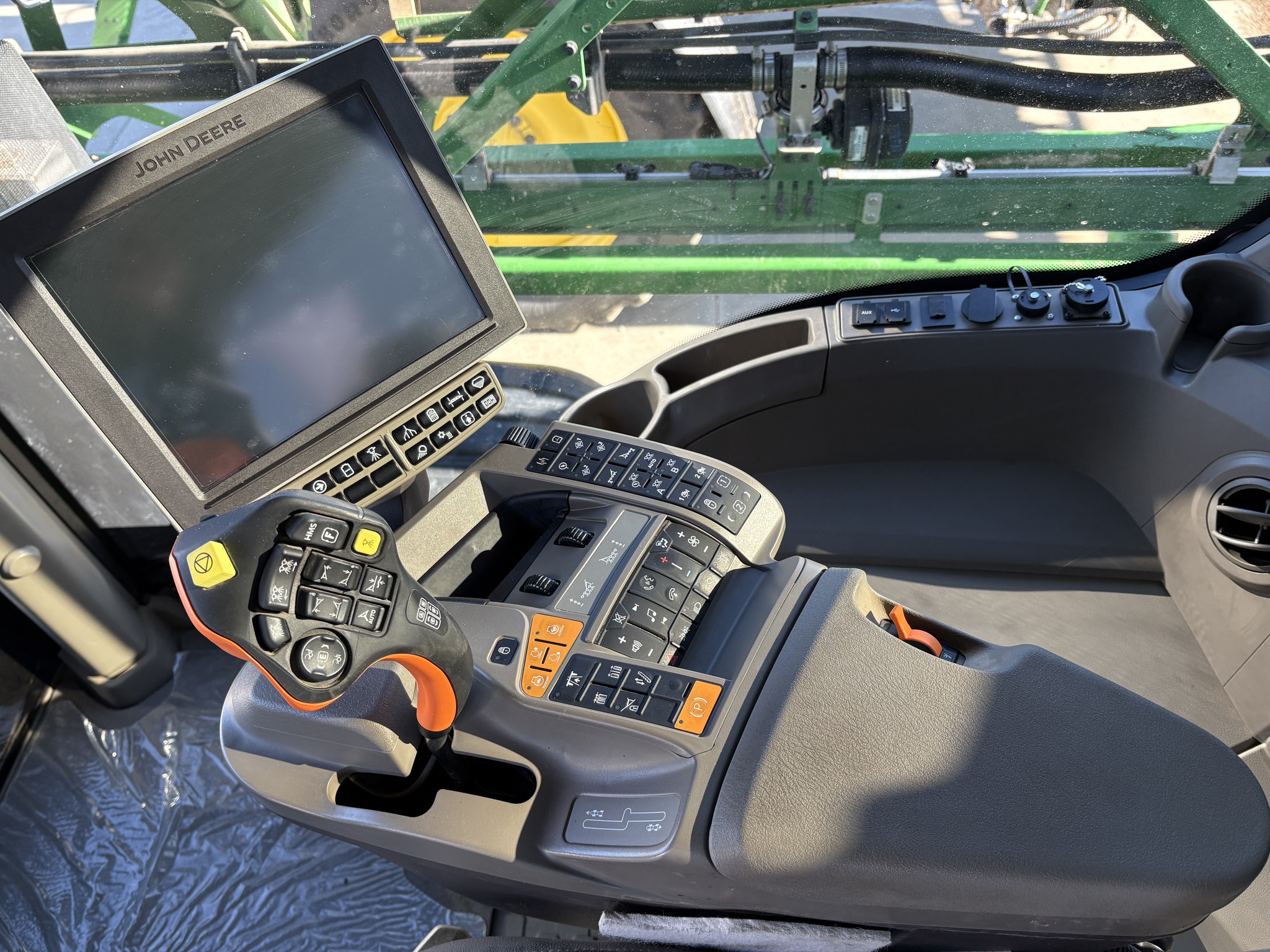 2024 John Deere 412R Image 11