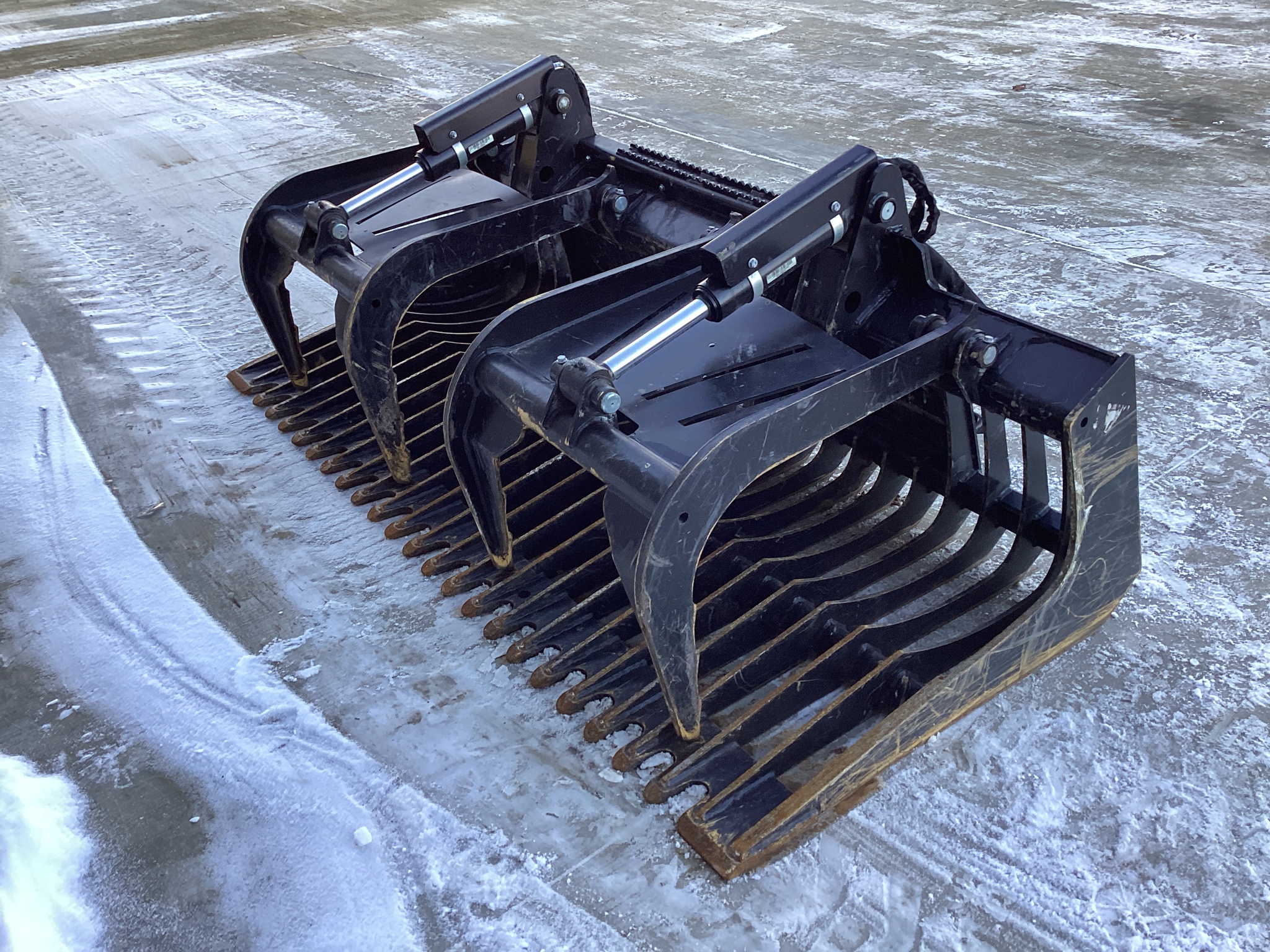 2025 John Deere GR84B Image 2