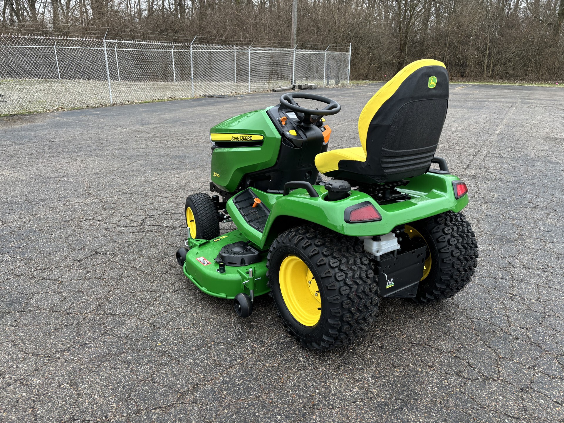 Used 2025 John Deere X590 Lawn & Garden Tractors at Koenig Equipment in Germantown, OH - PhotoXL2