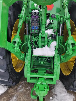 2025 John Deere 8R 340 - Photo13