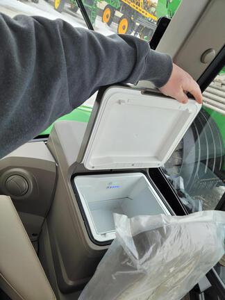 2025 John Deere 8R 340 - Photo15