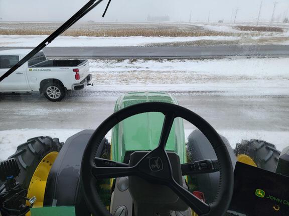 2025 John Deere 8R 340 - Photo22