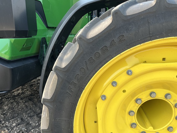 2025 John Deere 8R 340 - Photo14
