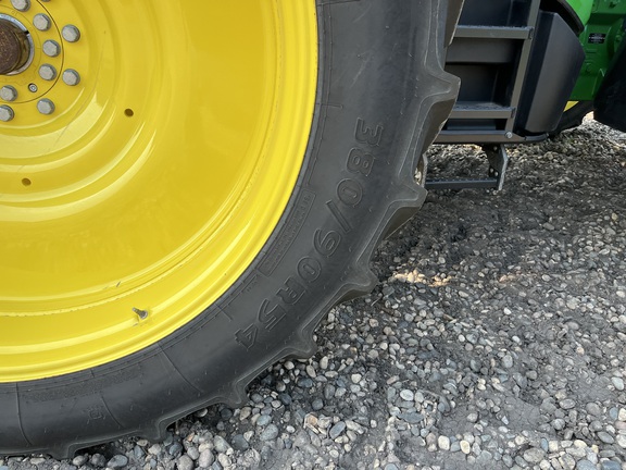 2025 John Deere 8R 340 - Photo18