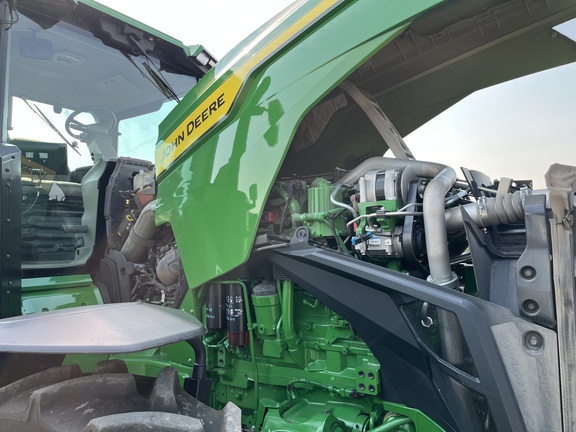 2025 John Deere 8R 340 - Photo30