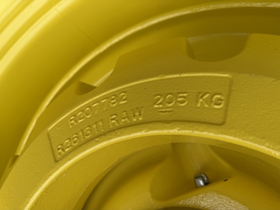 2025 John Deere 6R 155 - Photo15