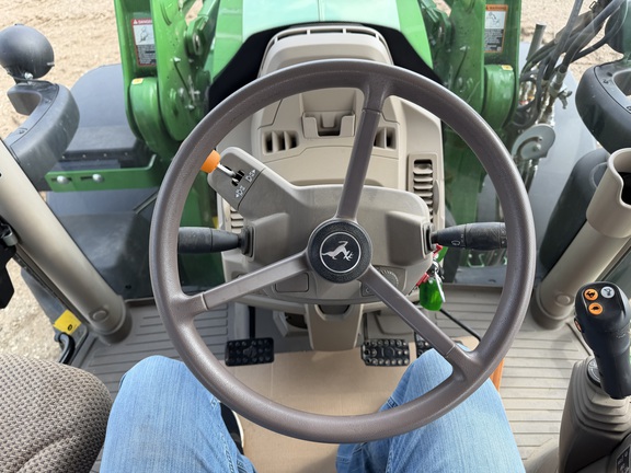 2025 John Deere 6R 155 - Photo37