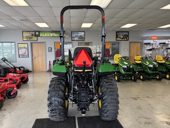 New In-Stock 2024 John Deere 2032R Compact Utility Tractors at Koenig Equipment in Lebanon, OH - Photo4