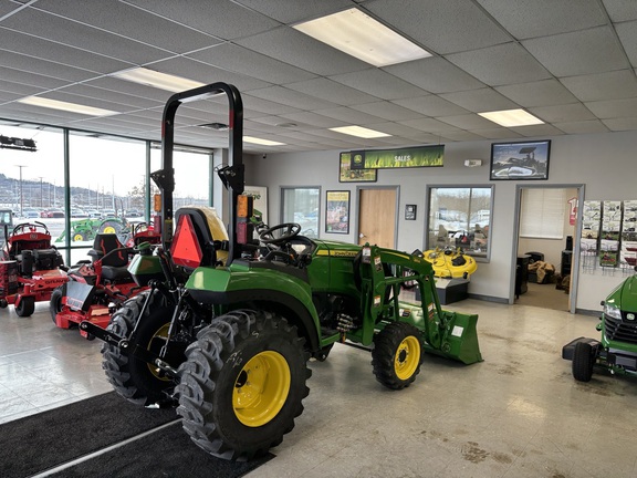 New In-Stock 2024 John Deere 2032R Compact Utility Tractors at Koenig Equipment in Lebanon, OH - Photo5