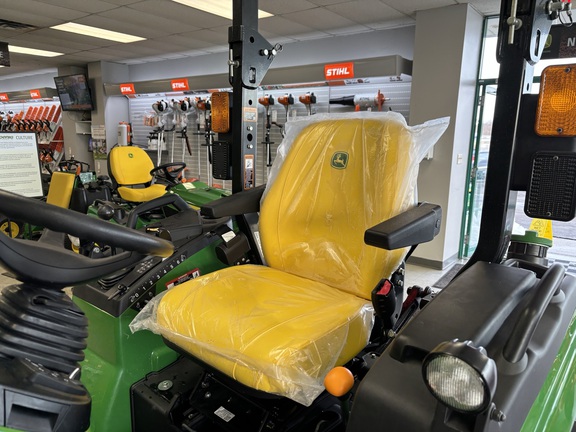 New In-Stock 2024 John Deere 2032R Compact Utility Tractors at Koenig Equipment in Lebanon, OH - Photo8