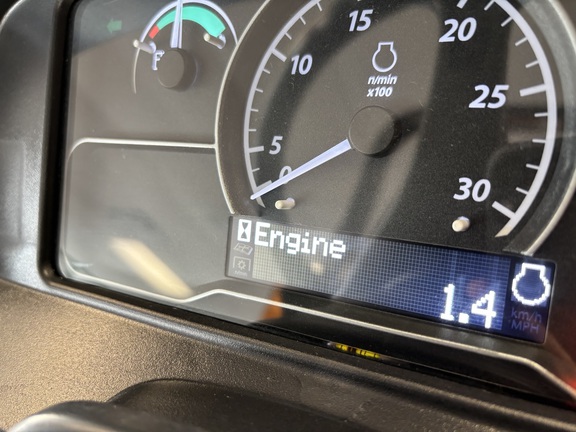 New In-Stock 2024 John Deere 2032R Compact Utility Tractors at Koenig Equipment in Lebanon, OH - Photo12