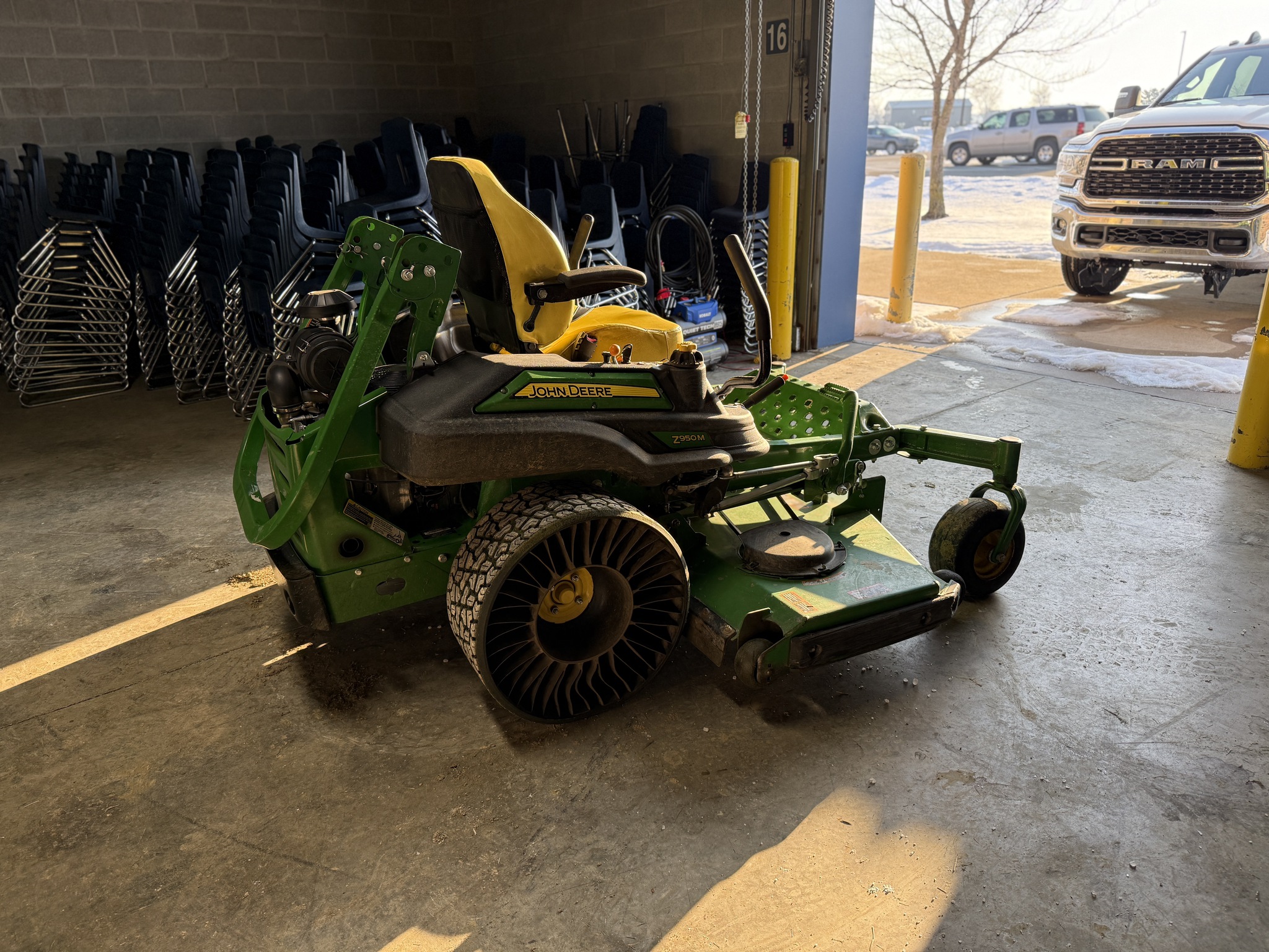 2021 John Deere Z950M Image 7