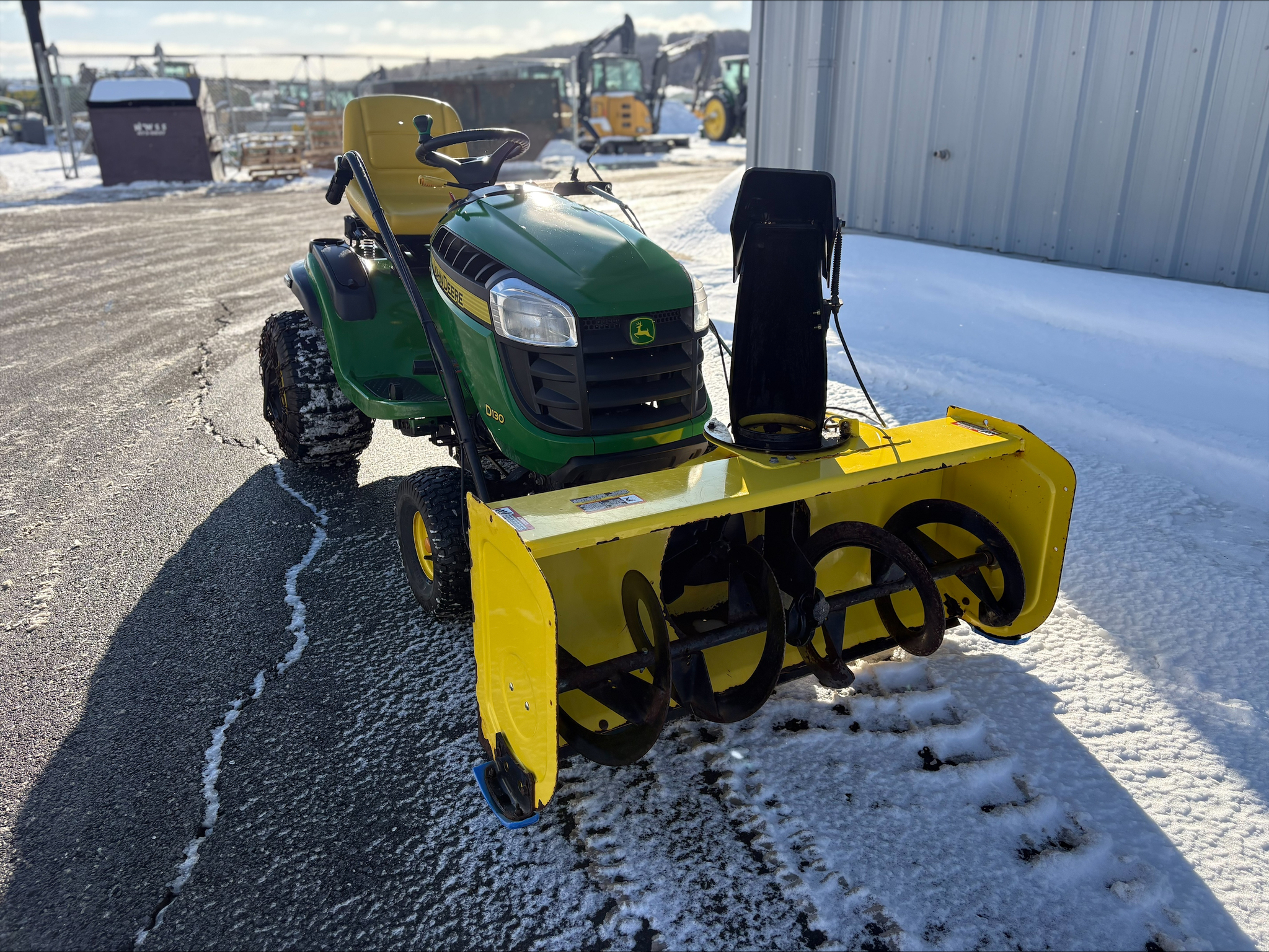 2011 John Deere D130 Image 5