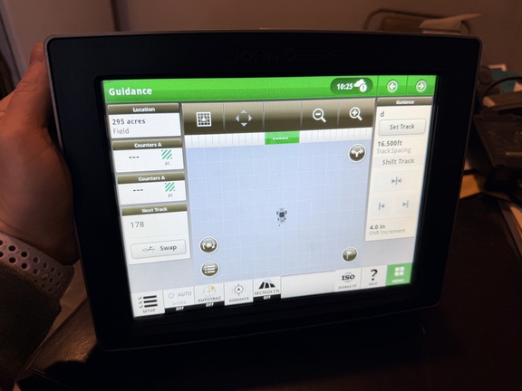 Photo of John Deere 4640