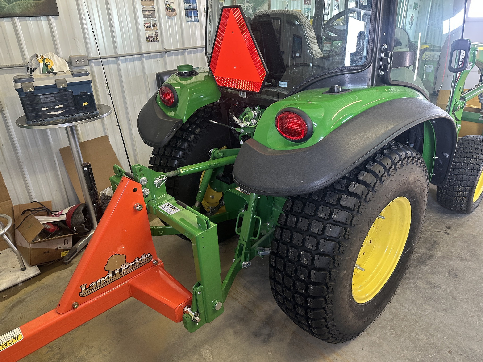 2023 John Deere 3039R Image 6