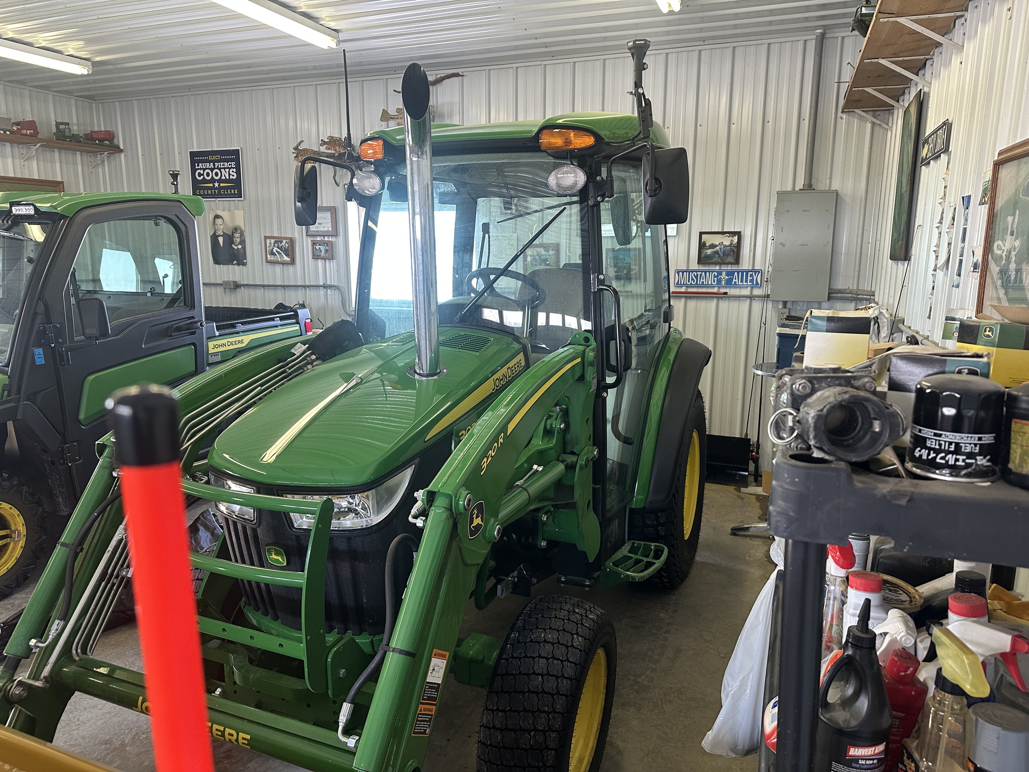 2023 John Deere 3039R Image 9