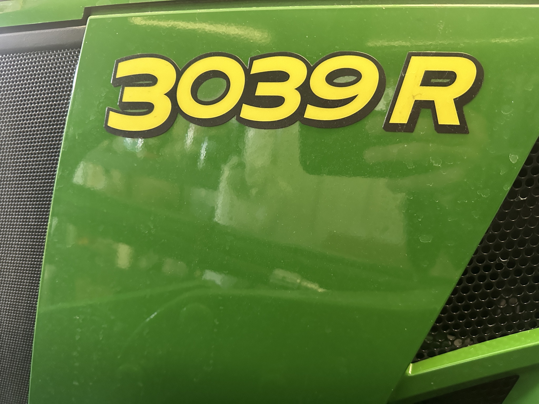 2023 John Deere 3039R Image 11