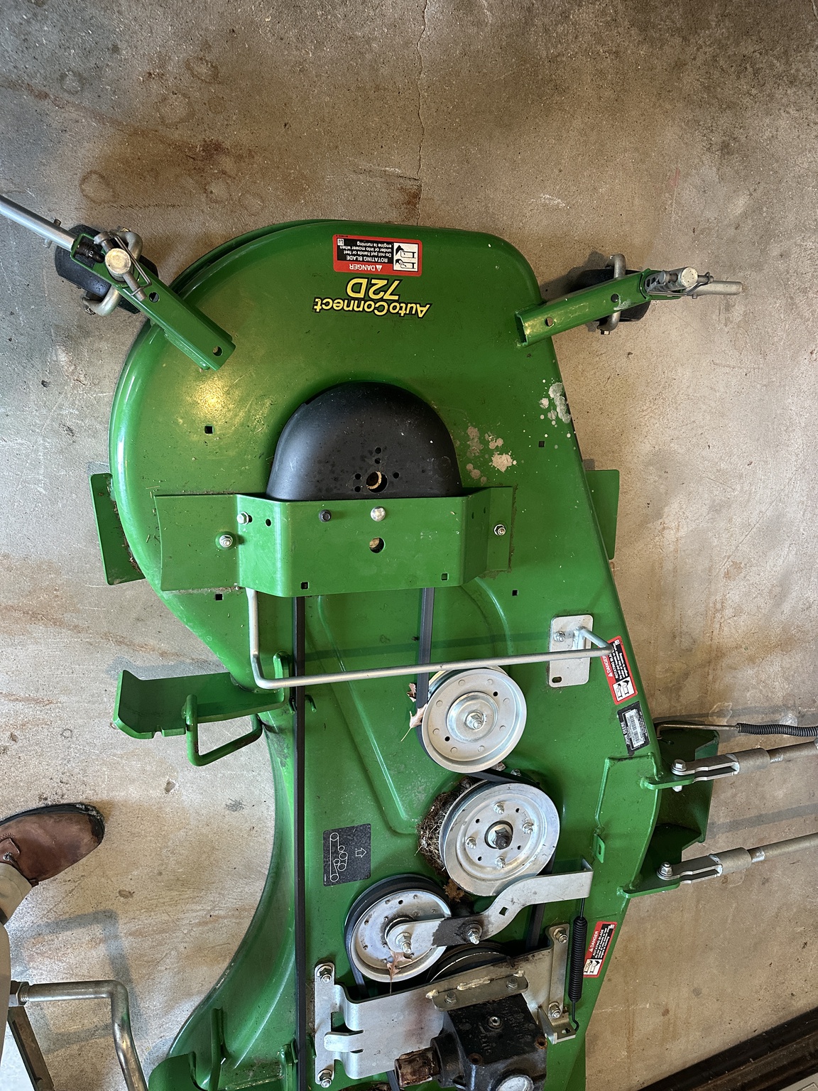 2023 John Deere 3039R Image 16