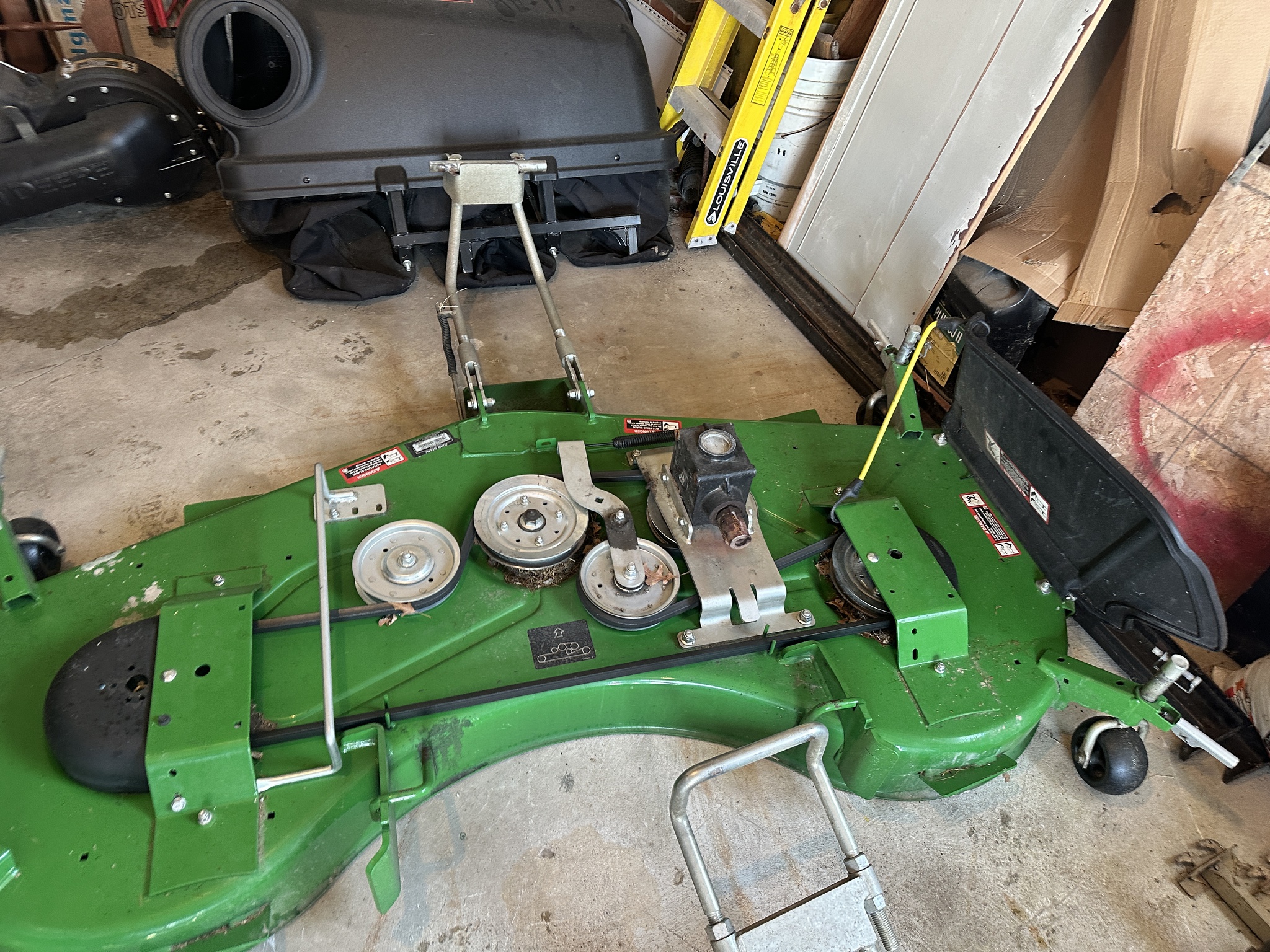 2023 John Deere 3039R Image 19