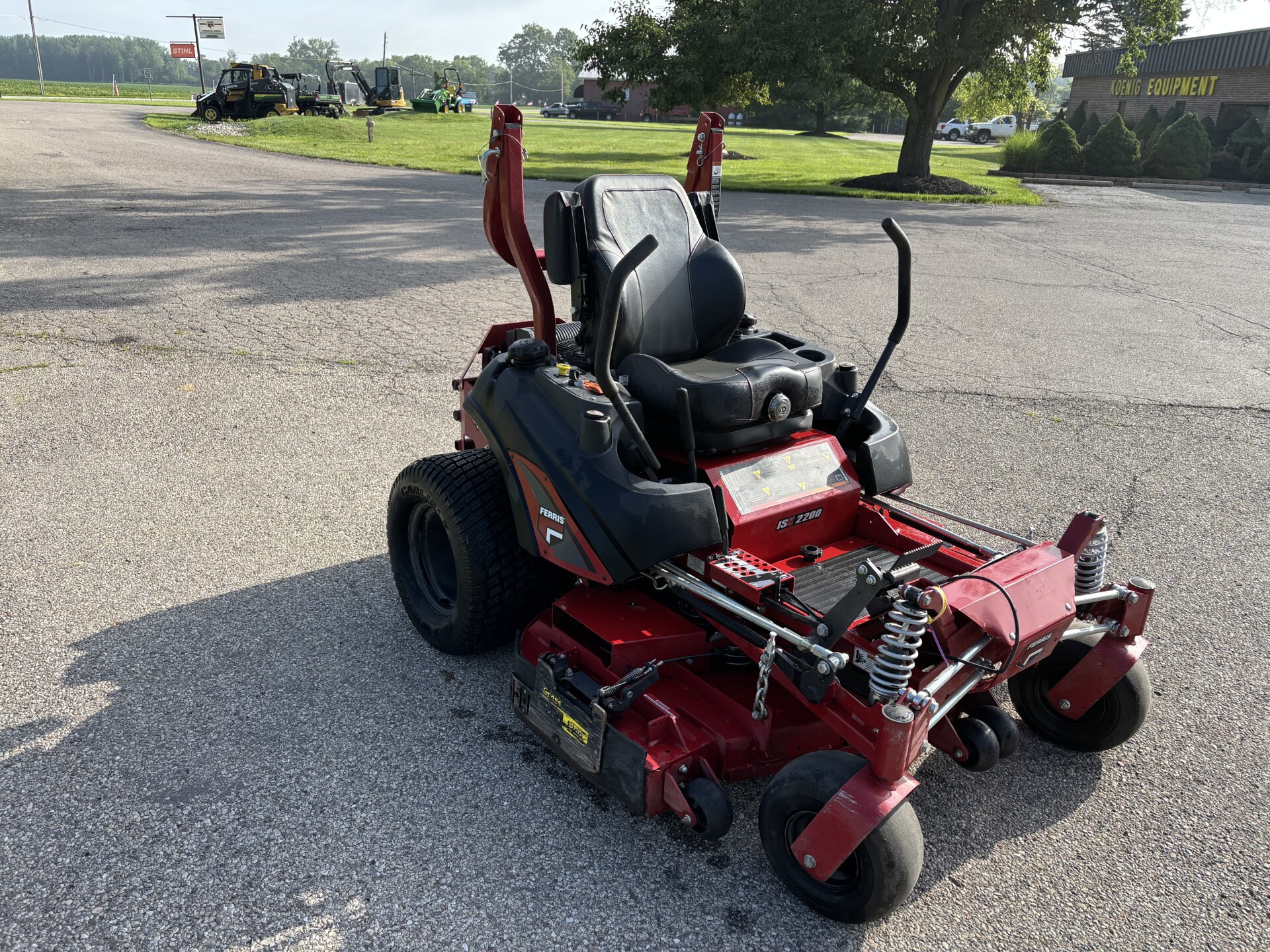 Used 2024 Ferris ISX2200 Zero Turn Mowers at Koenig Equipment in Germantown, OH - PhotoXL17
