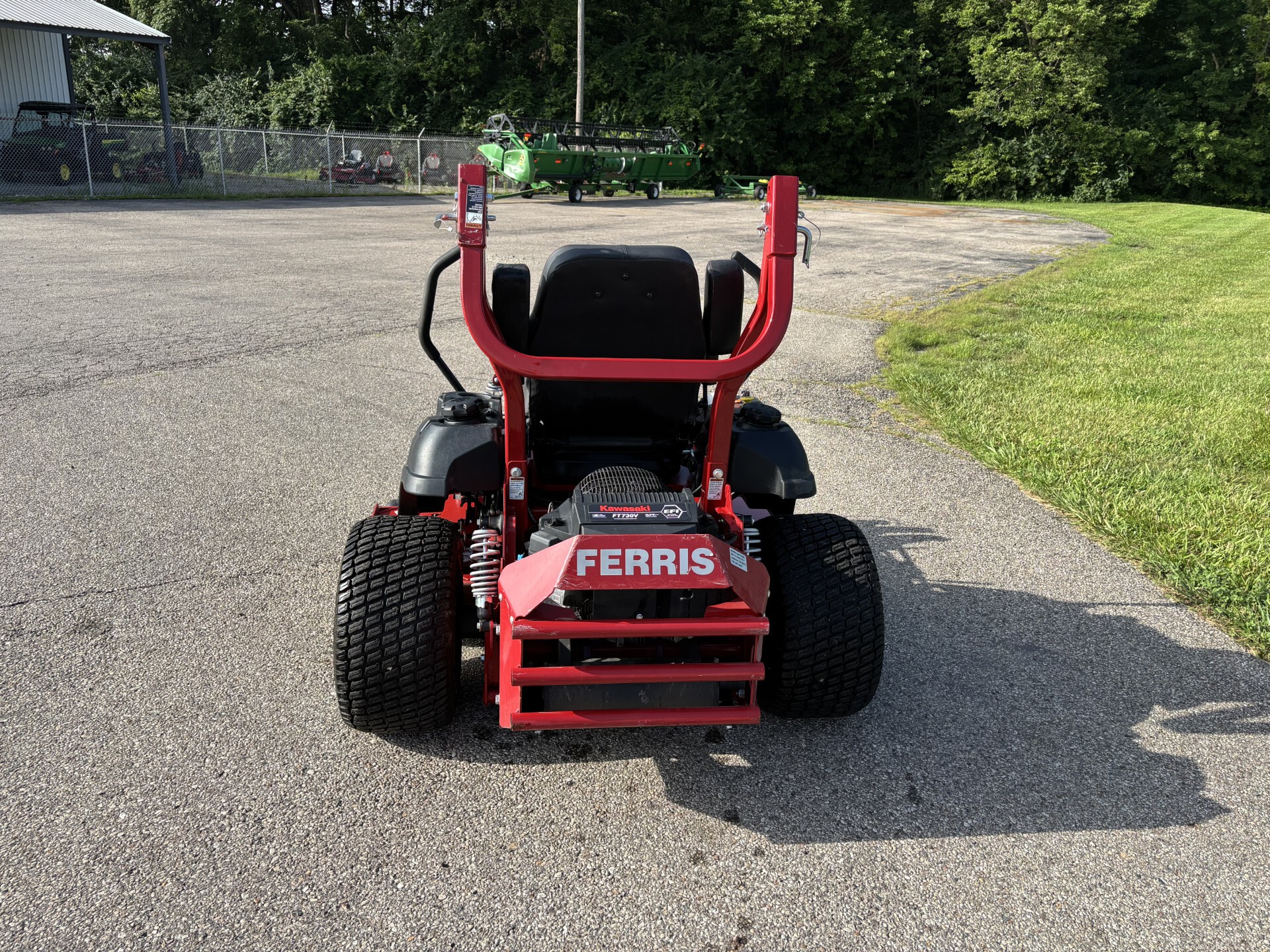 Used 2024 Ferris ISX2200 Zero Turn Mowers at Koenig Equipment in Germantown, OH - PhotoXL15
