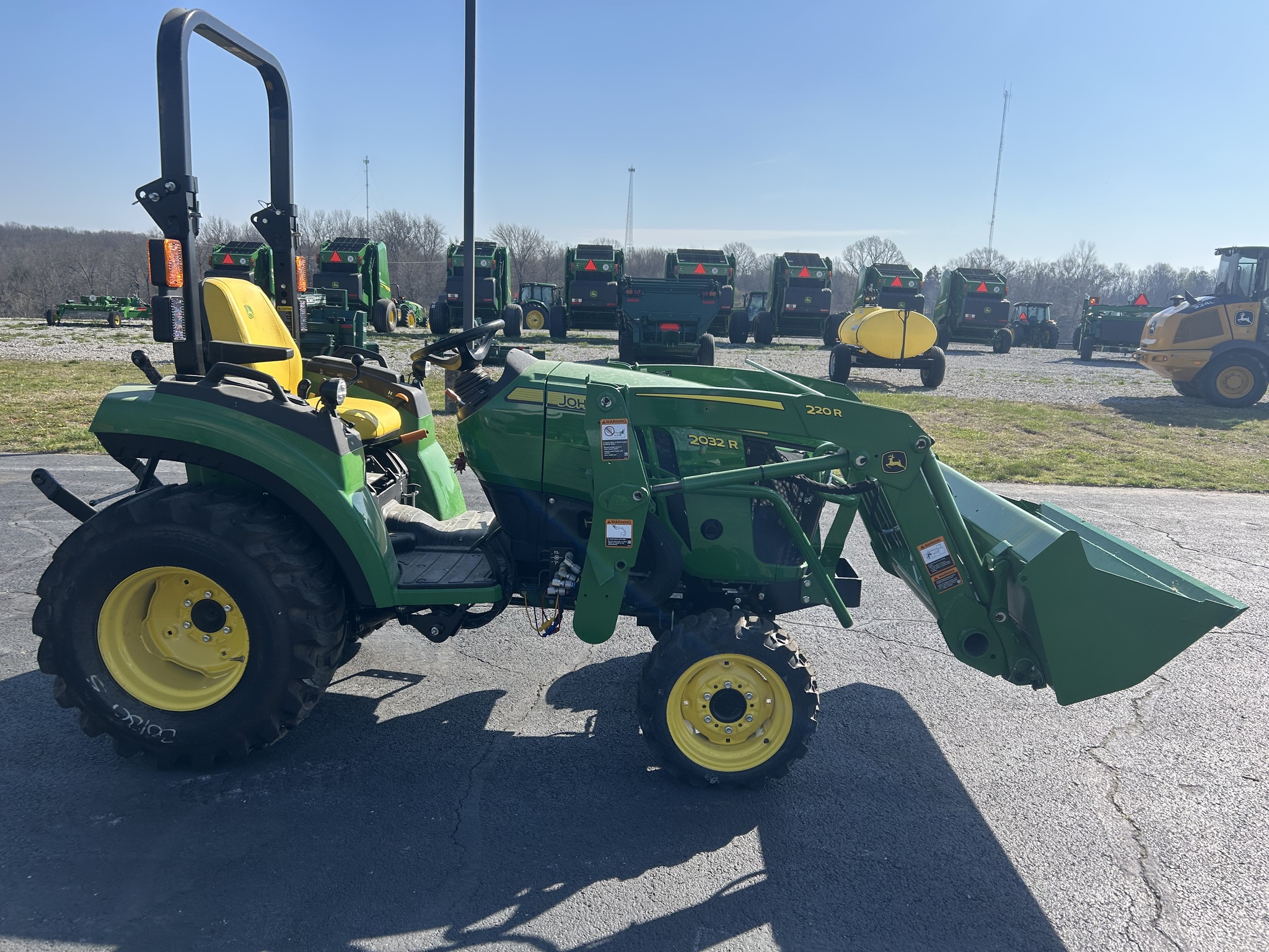  2025 John Deere 2032R at Heritage Tractor in Anderson, MO