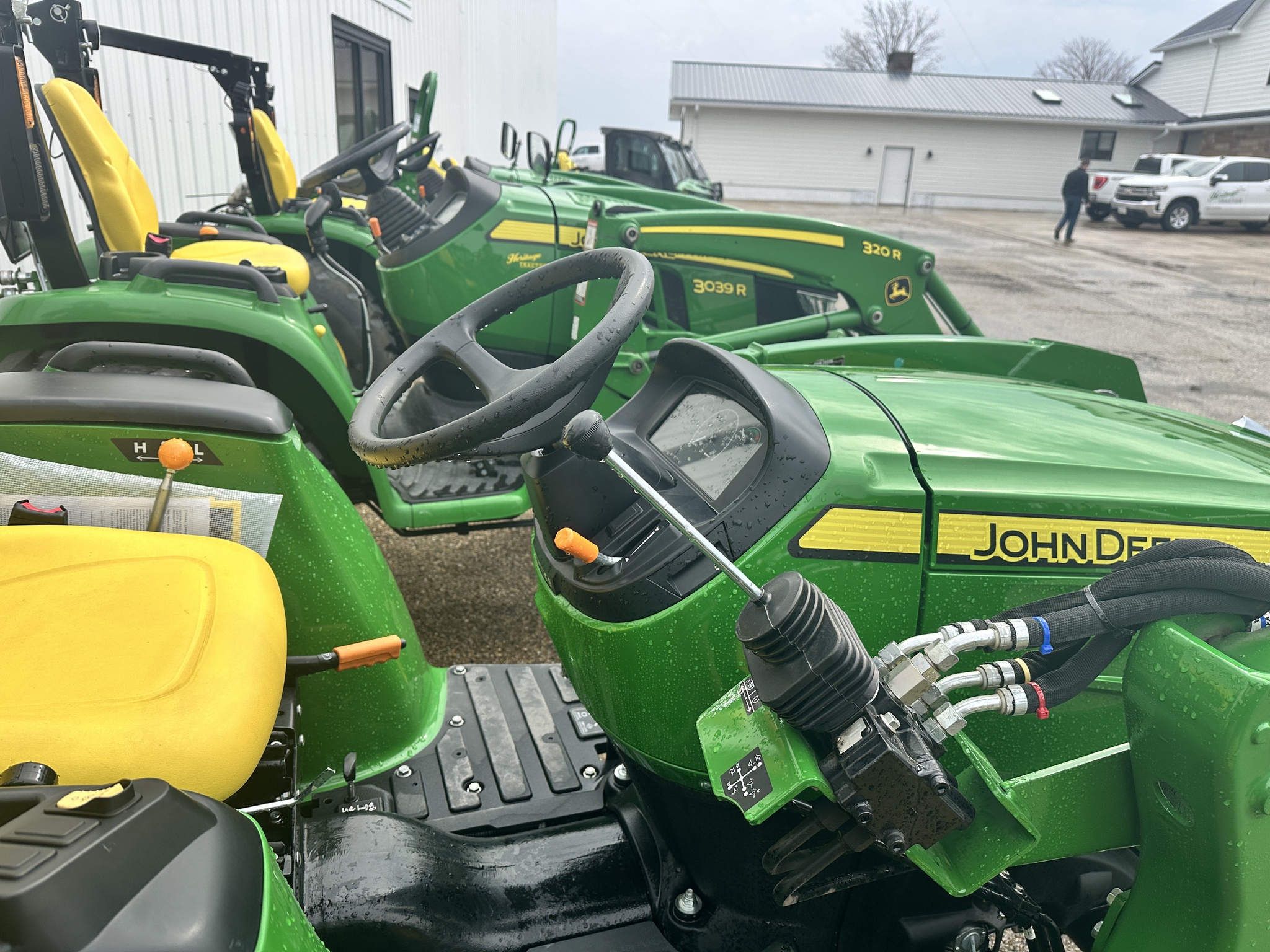  2023 John Deere 3025E at Heritage Tractor in Roanoke, IL