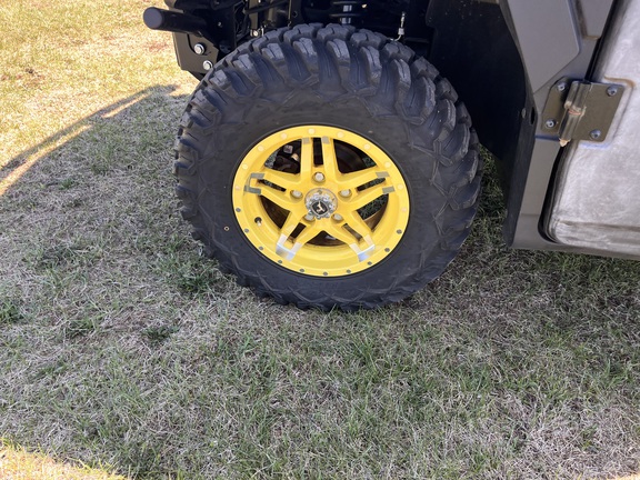 2019 John Deere XUV 835R - Photo9