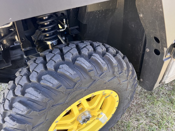 2019 John Deere XUV 835R - Photo10