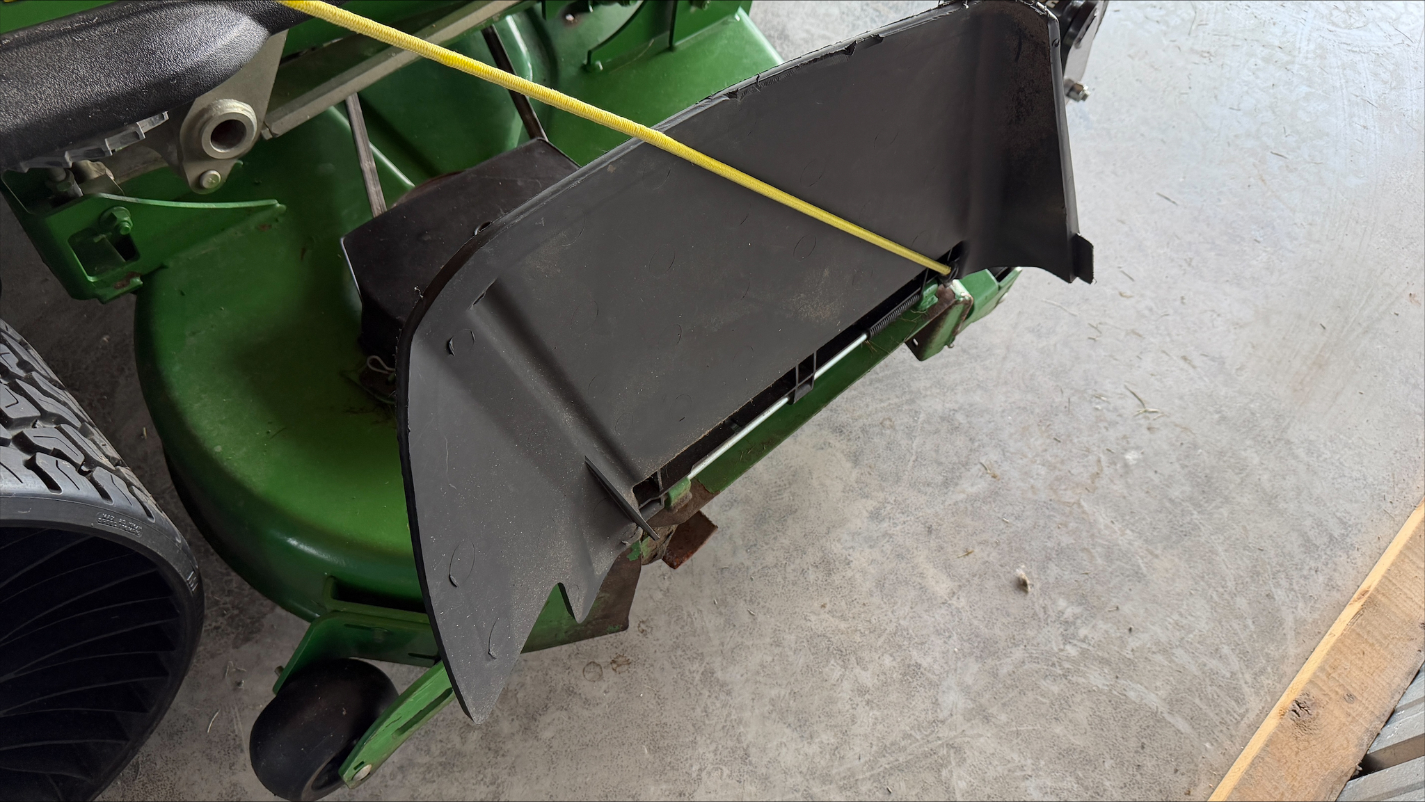 2013 John Deere Z950R Image 10