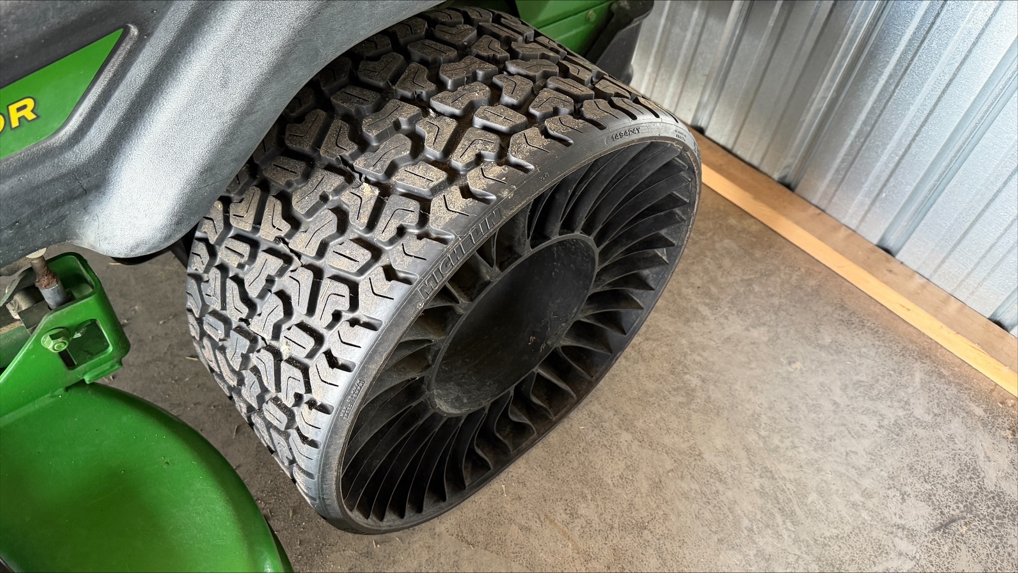 2013 John Deere Z950R Image 11