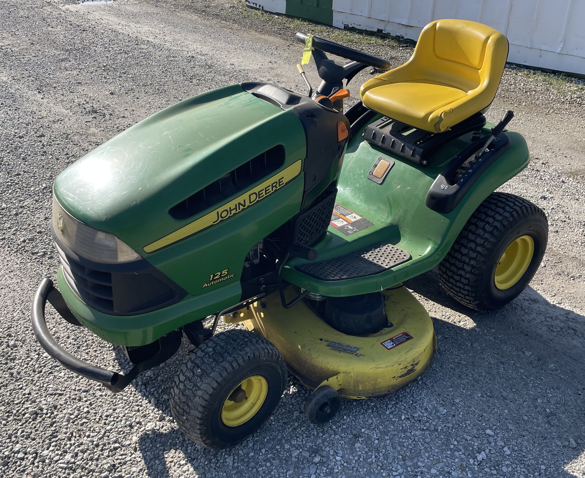 2007 John Deere 125 Image 1