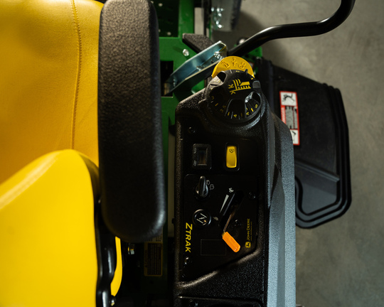 New In-Stock 2026 John Deere Z720E Zero Turn Mowers at Horizon Ag & Turf in Horizon Ag & Turf,  - Photo7