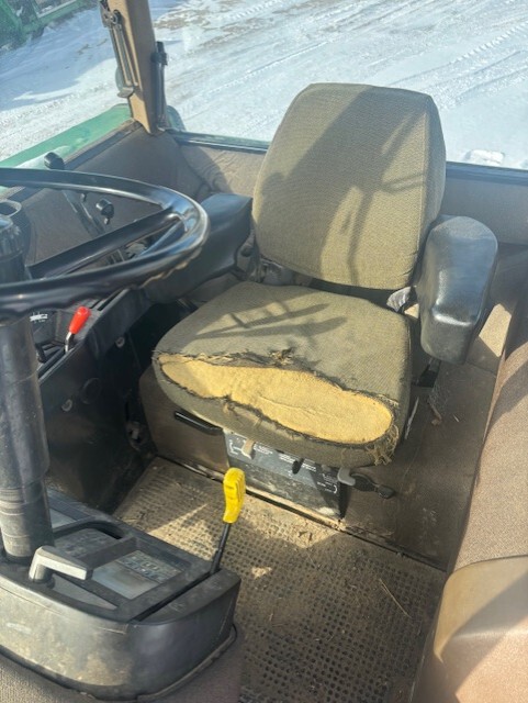 John Deere 4055 Image 8