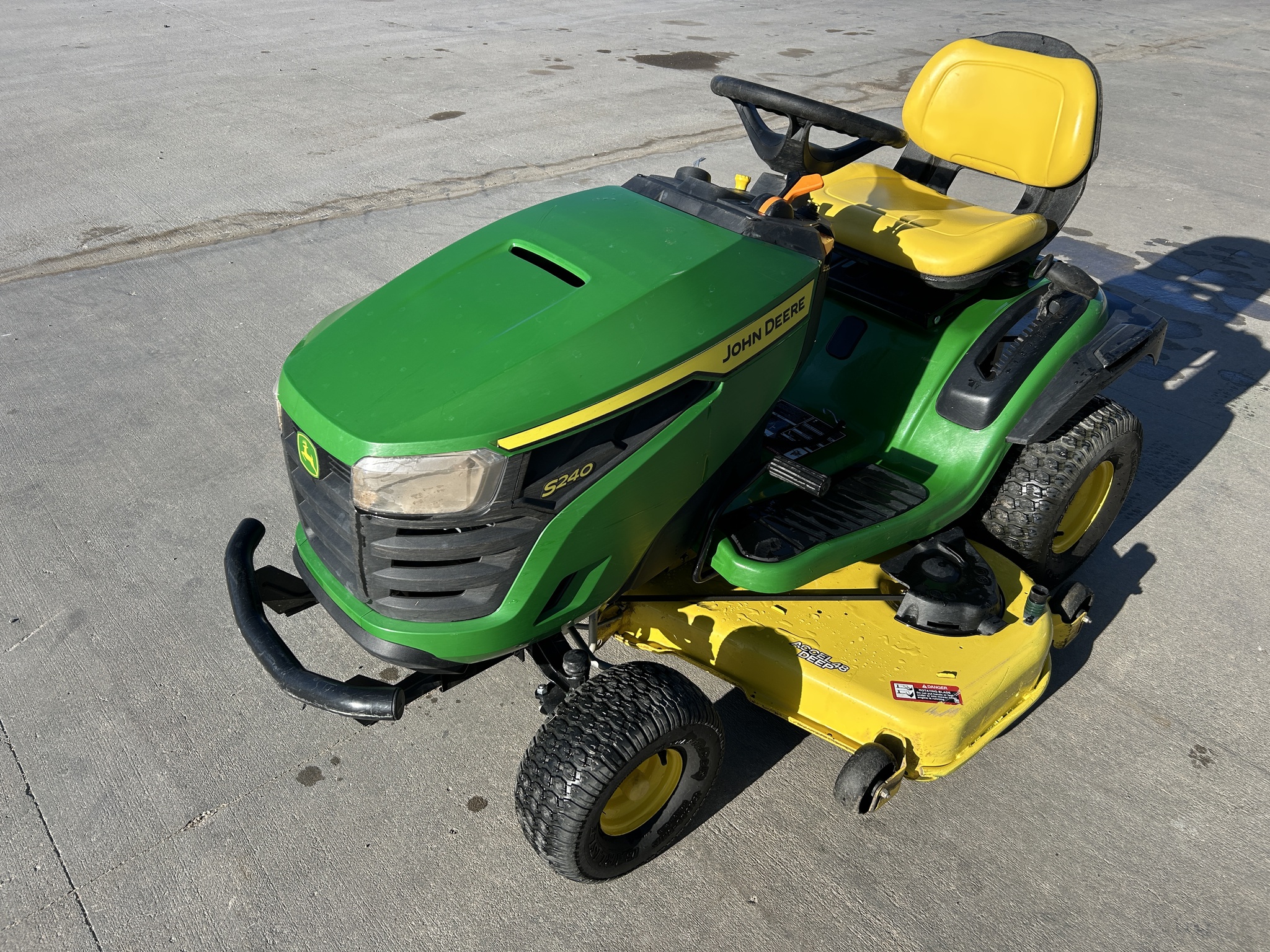 2021 John Deere S240 Image 3