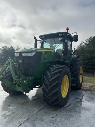 Photo of 2015 John Deere 7210R