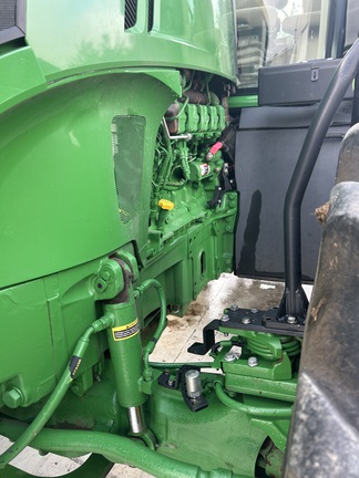 Photo of 2015 John Deere 7210R