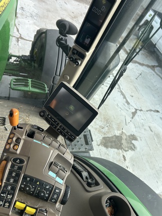 Photo of 2015 John Deere 7210R
